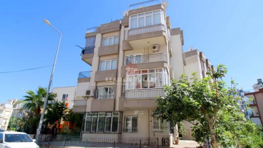 3 room apartment  for sale in Muratpasa, Turkey for Price on request - listing #1300117, 150 mt2, 1 bedrooms