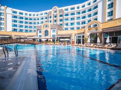 Hotel  for sale in Alanya, Turkey for 0  - listing #779447, 14825 mt2