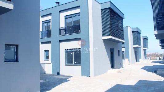 5 room house  for sale in Doesemealti, Turkey for Price on request - listing #1181150, 230 mt2, 1 bedrooms