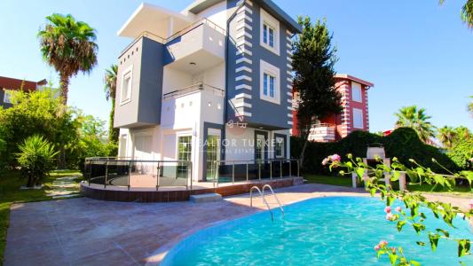 4 room house  for sale in Belek, Turkey for Price on request - listing #1413304, 220 mt2, 1 bedrooms