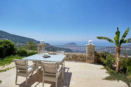 Houses and villas 7 bedrooms  for sale in Alanya, Turkey for 0  - listing #682348, 300 mt2, 8 bedrooms