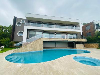 5 room villa  for sale in Alanya, Turkey for 0  - listing #682842, 650 mt2, 6 bedrooms