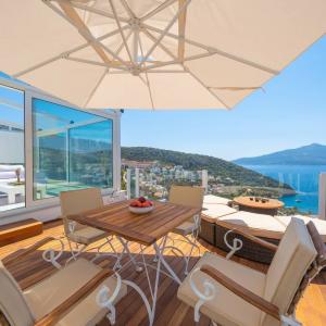 6 room villa  for sale in Kalkan, Turkey for 0  - listing #1047043, 400 mt2, 7 bedrooms